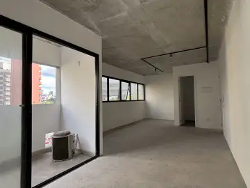 Sala comercial na Avenida Rebouças