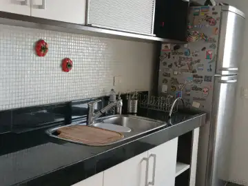 Apartamento com 3 dormitórios no Campo Belo